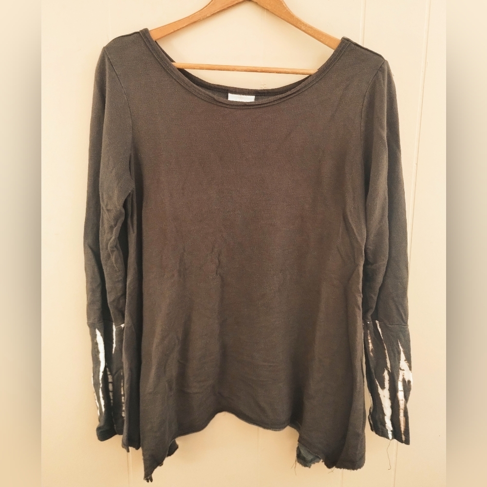Knox Rose Oversized XS Brown LS With Reverse Tie Dye Sleeve And Shark Bite Hem